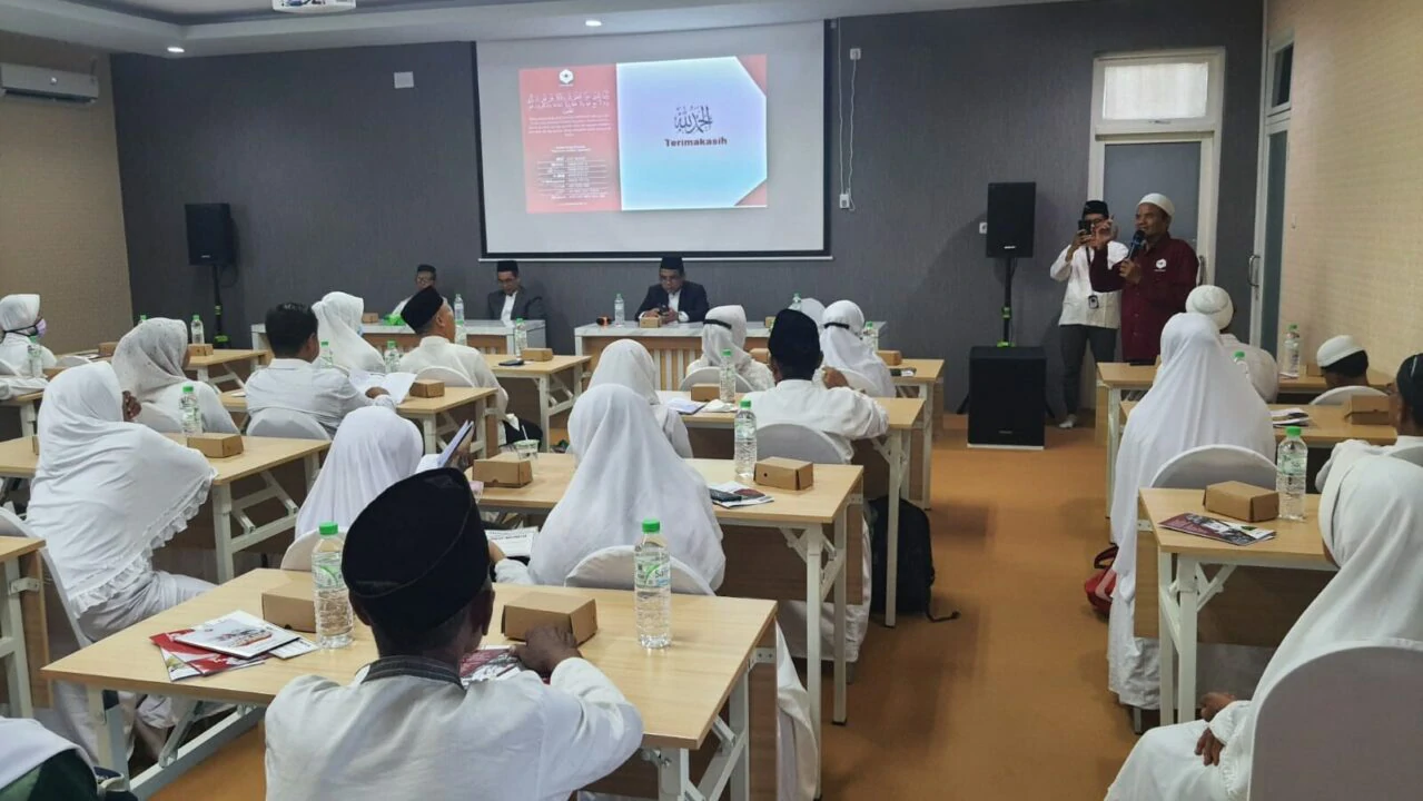 Pengenalan Program USTADZQU pada Jama'ah Manasik Umroh NDW