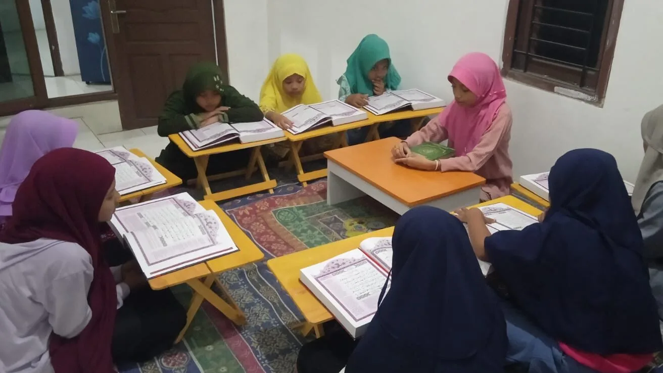 Ujian Kenaikan Juz Rumah Tahfidz Al Hikmah Gresik