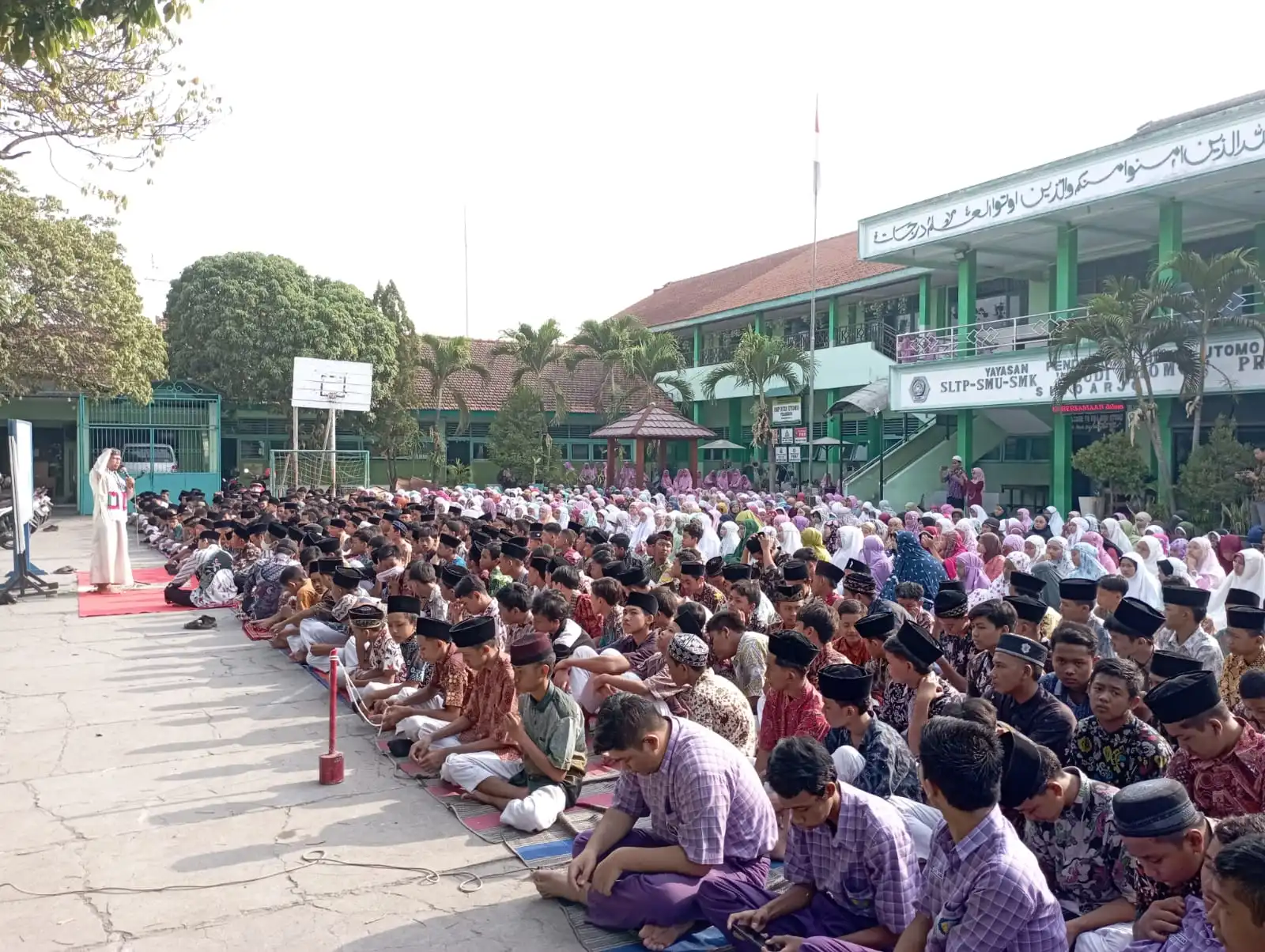 SMP - SMK Budi Utomo Prambon Peduli Palestina