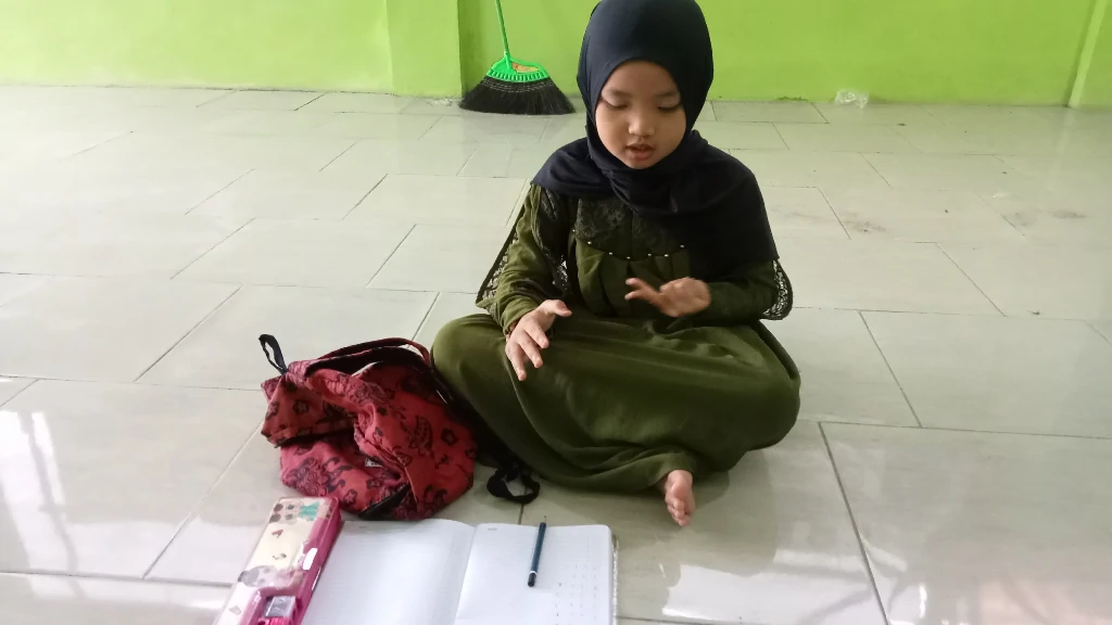 Semangat Belajar Mengaji di Sanggar Anak Prestasi Krembung Sepanjang Januari 2025