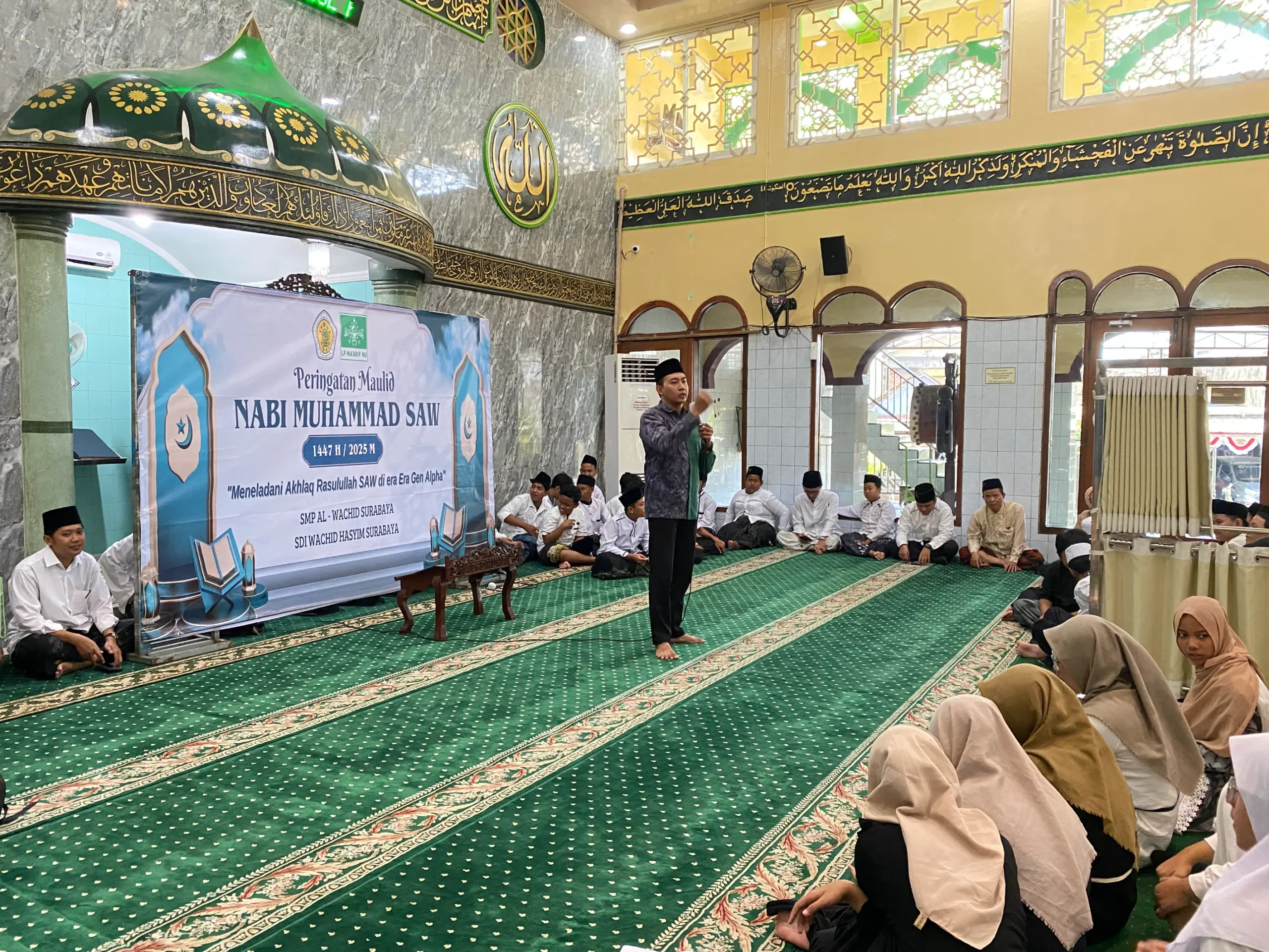 Safari Berkisah Hadir di SDI Wachid Hasyim dan SMP Al Wachid