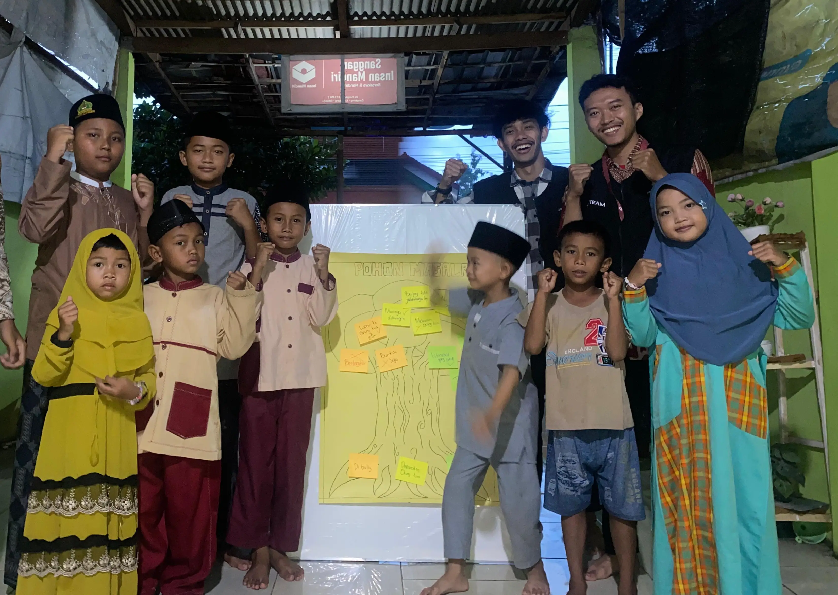 Perdana, Program Insan Mengajar di Rumah Belajar Krembung Bangun Pola Pikir Anak