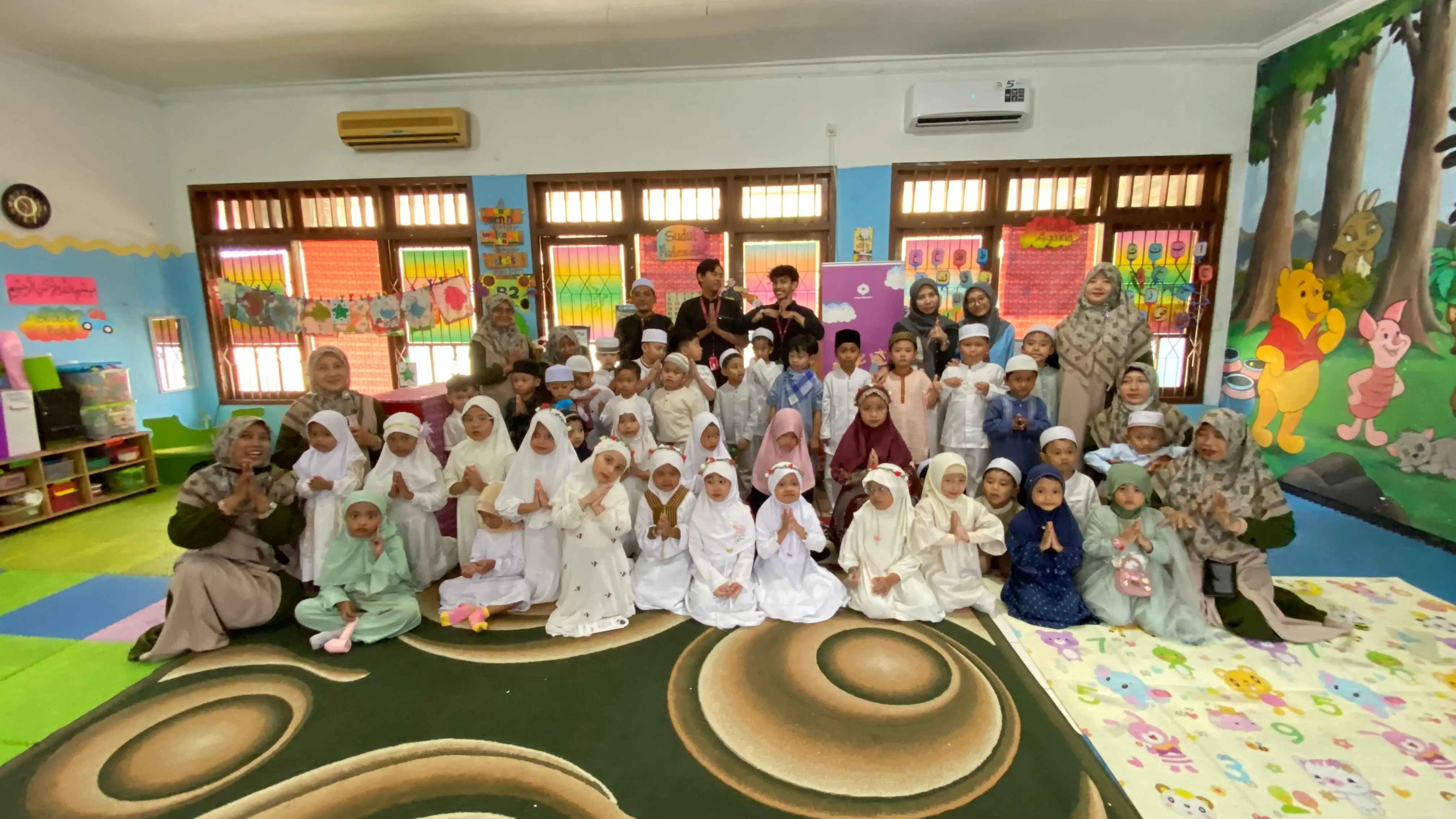 Insan Berkisah di KB TK Al Wahyu Surabaya Hadirkan Keceriaan Anak