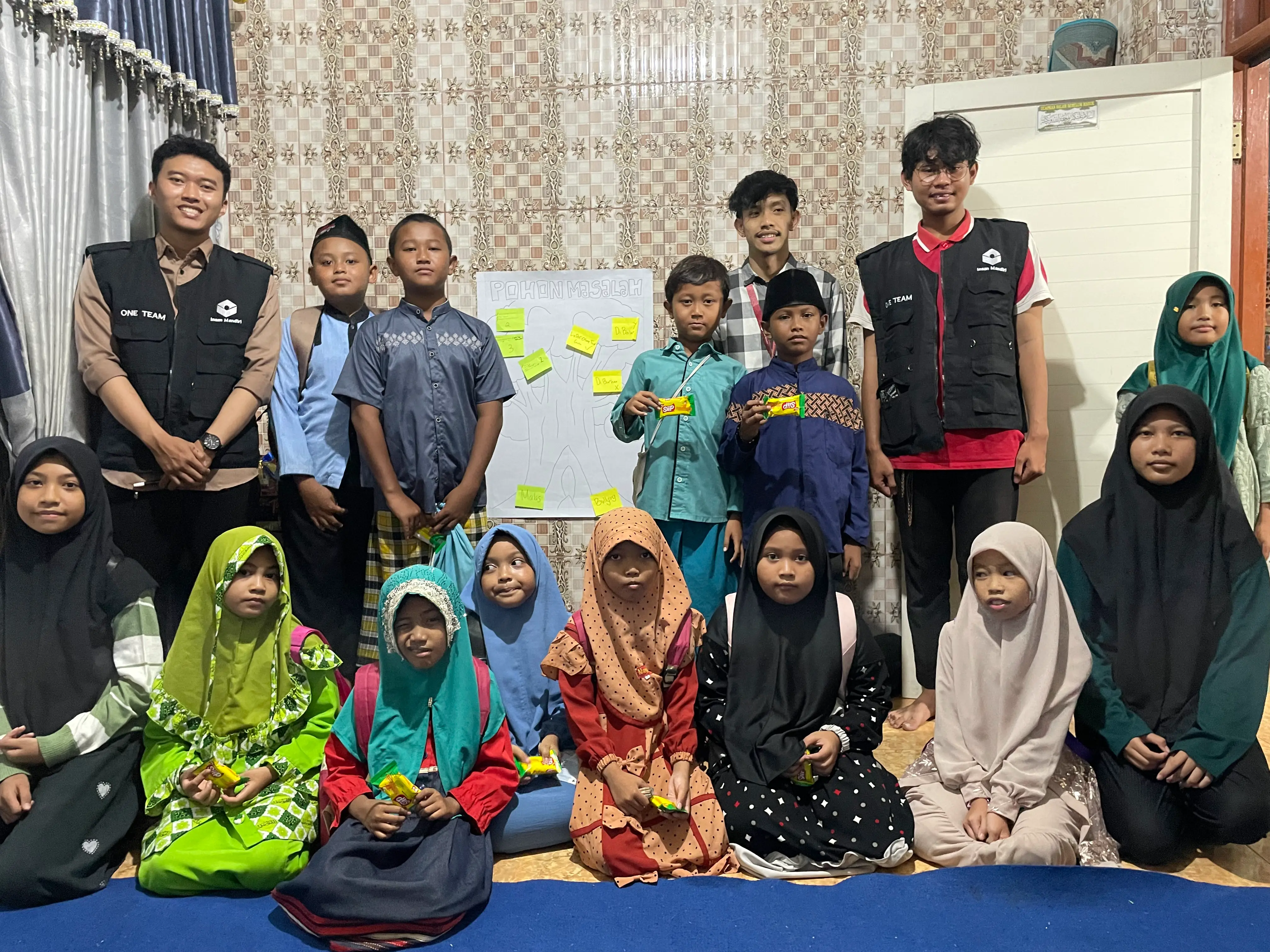 Belajar “Pohon Masalah” di Rumah Belajar Prambon: Anak-anak Dilatih Berpikir Kritis Sejak Dini