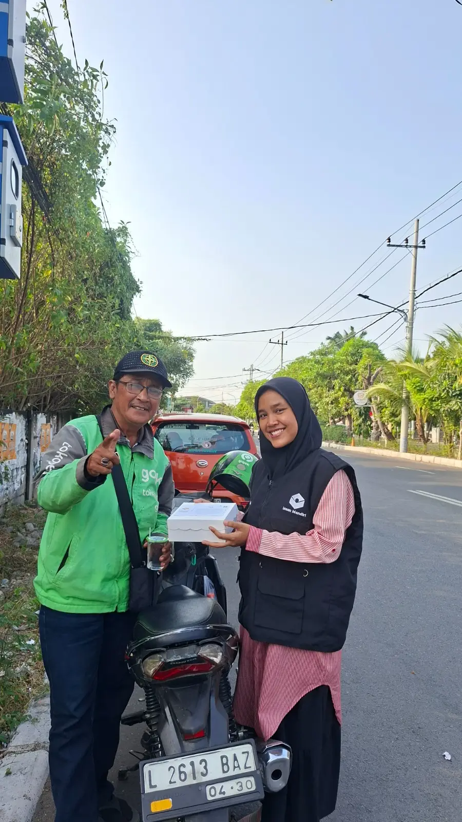 Langkah Awal Kebaikan, Insan Mandiri Salurkan Sedekah Makanan di Ketintang dan Kebonsari Surabaya