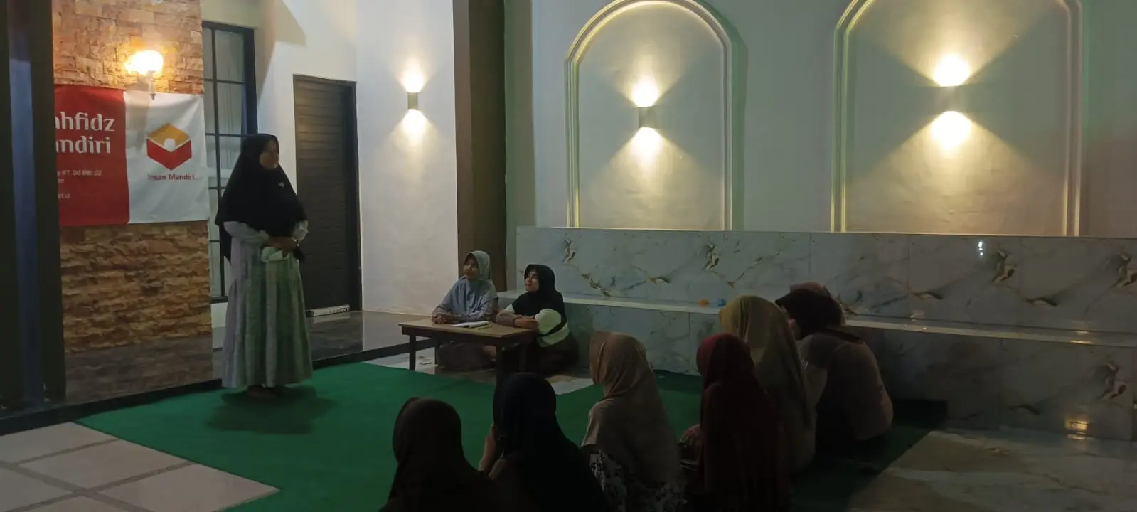 Khitobah Rutin Santri Rumah Tahfidz Mojokerto, Latih Kepercayaan Diri di Depan Publik