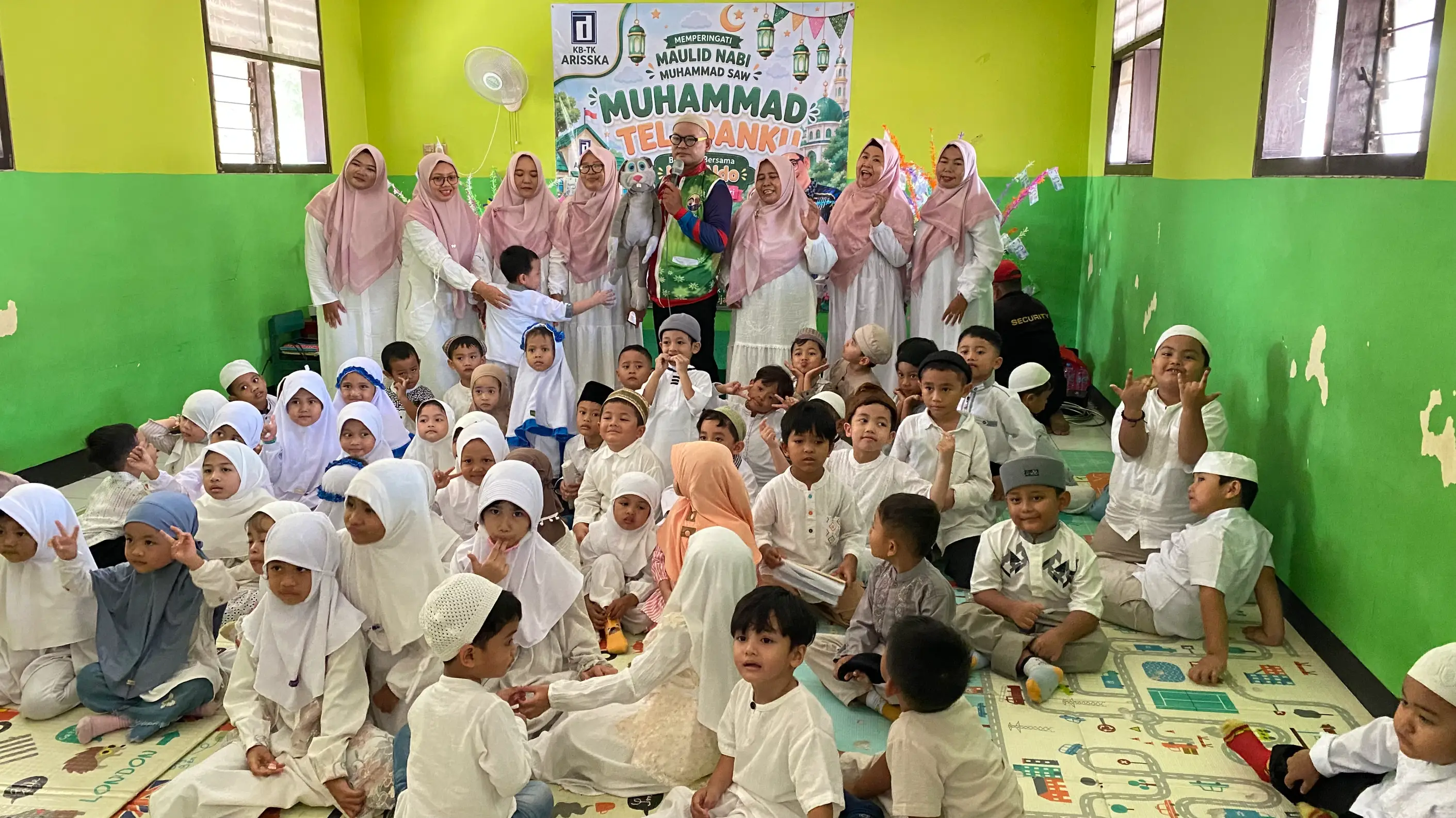 Insan Berkisah Hadirkan Keteladanan Nabi dalam Maulid di KB-TK Arisska