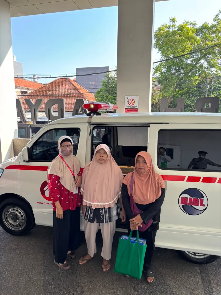Ambulans Peduli Antar Pasien Menembus Jarak Demi Menjemput Kesembuhan