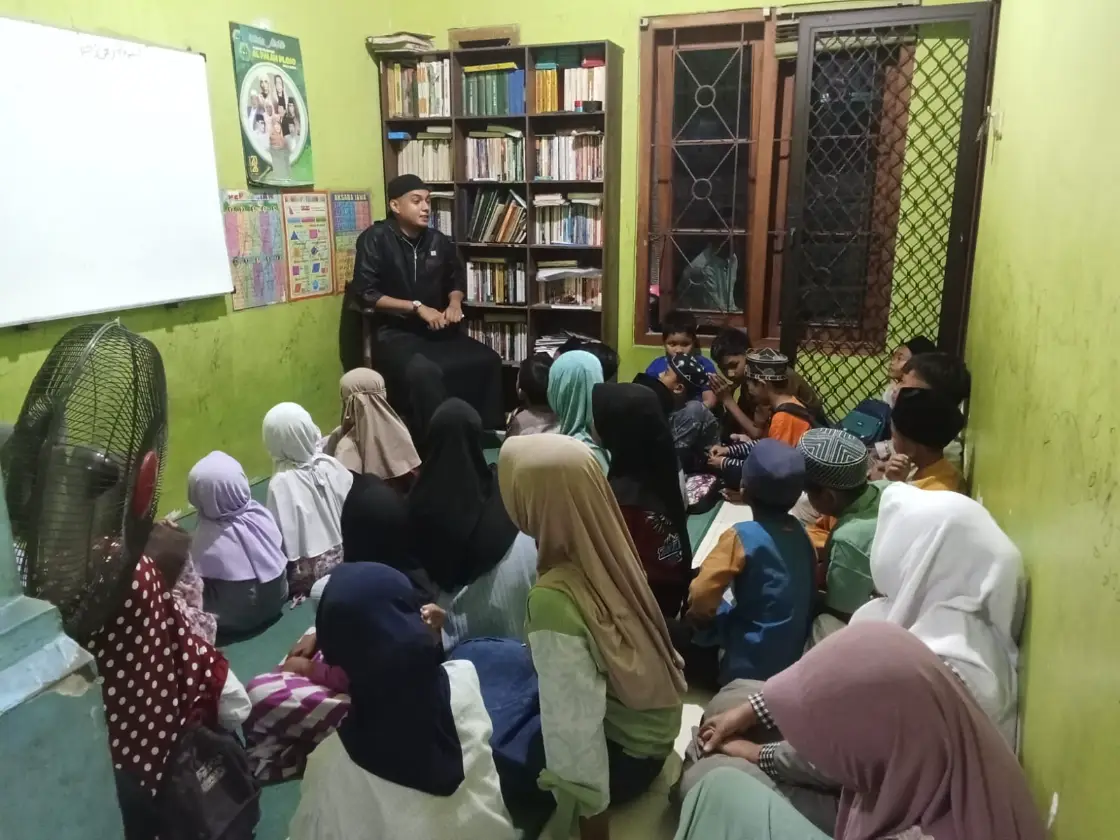 Mahasiswa Magang UINSA Dampingi Pembelajaran Al-Qur’an di Citra Fajar Golf